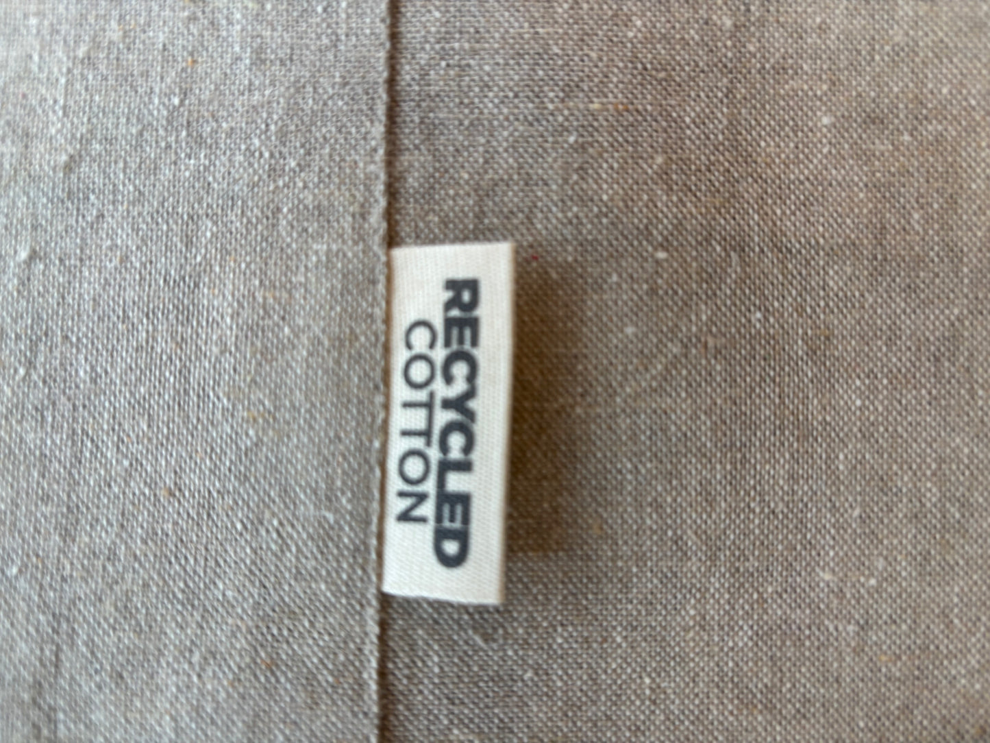 Latzschürze „DeichHeld“ – robust, recycelt & einsatzbereit